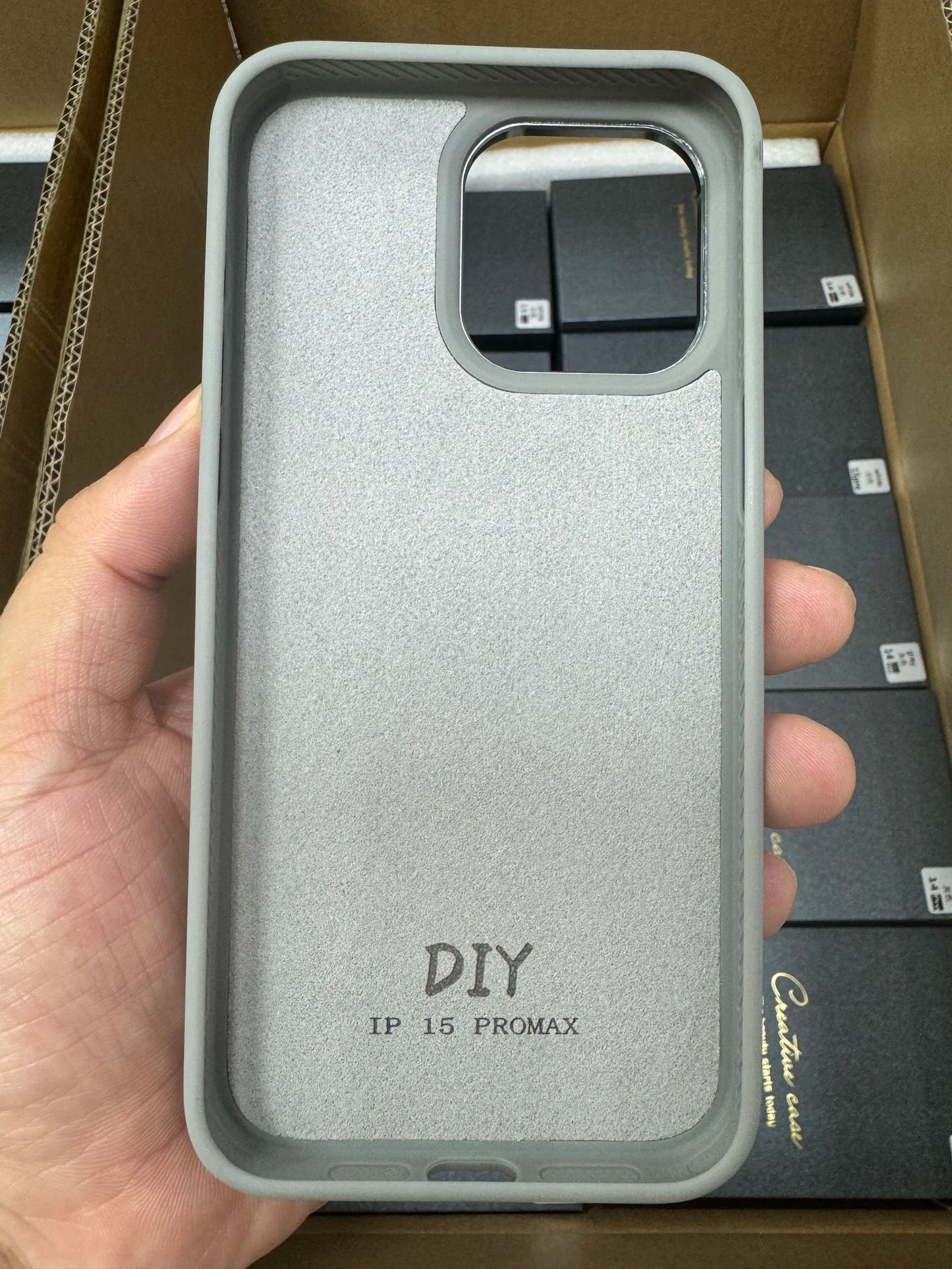 Wireless Color Projection Screen Mobile Phone Covers High-quality E-ink Screen Phone Cases for IP 15 14 13 DIY Cover